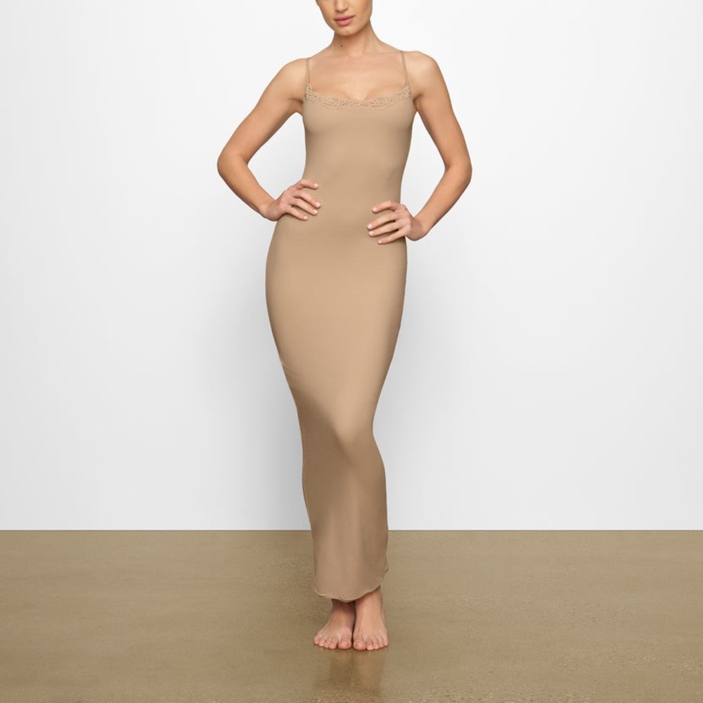 NWT SKIMS fits everybody lace long slip dress